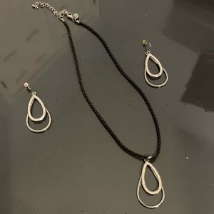 Lia Sophia necklace and earring set